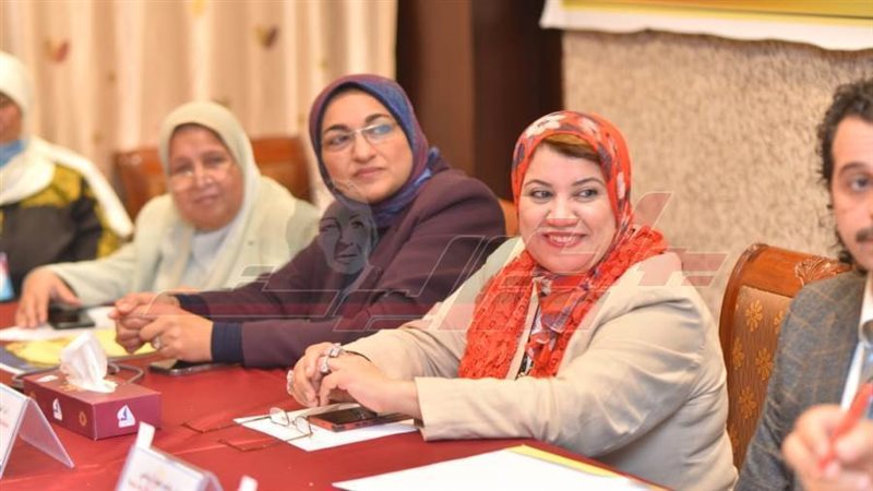 خلال المؤتمر