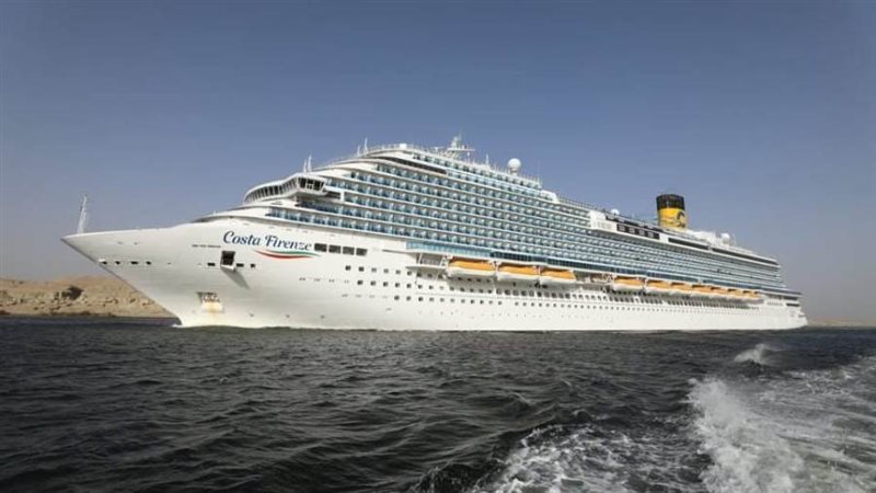 عبور السفن السياحية