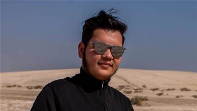 بدر محرم يشارك في 