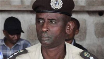 عاجل.. مدير سجن ونائبه في رواندا يسرقان سجينًا مصريًا 