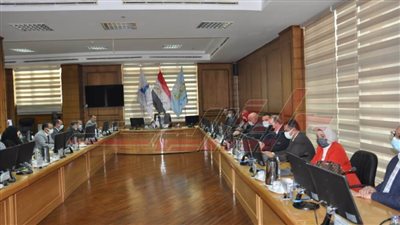 مجلس عمداء جامعة كفر الشيخ يؤكد استمرار المشاركة في مبادرة 