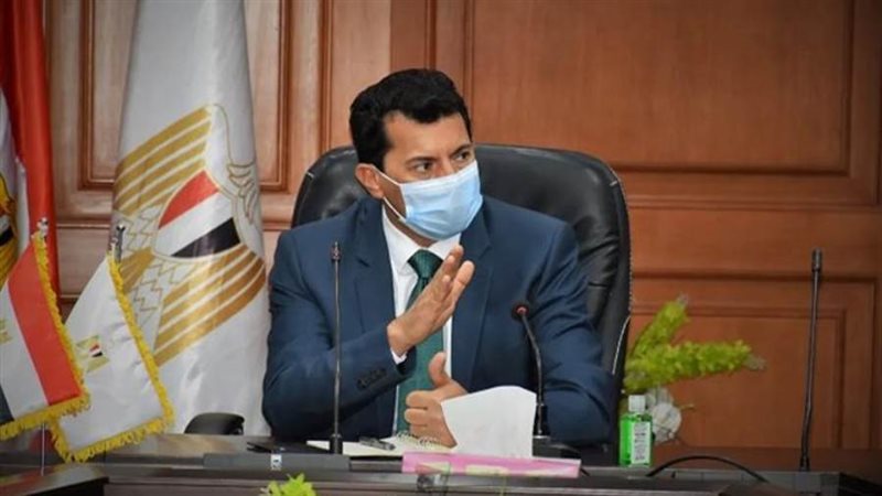 وزير الشباب والرياضة