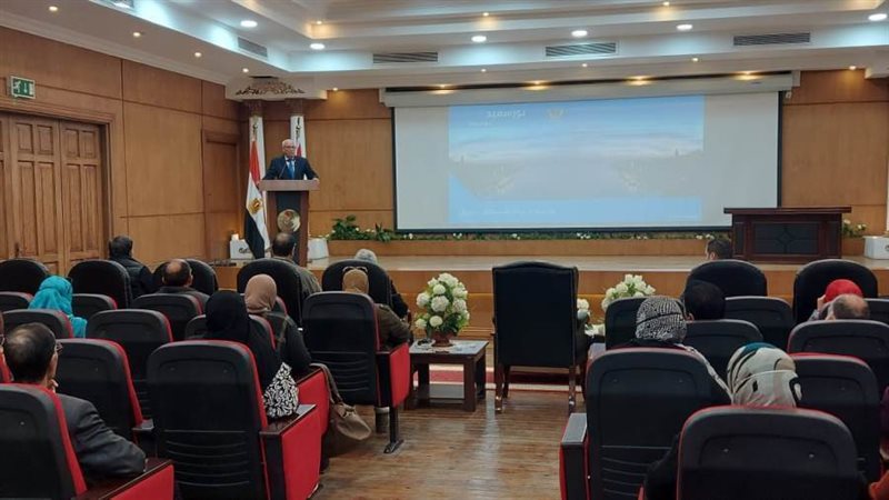 خلال الاجتماع