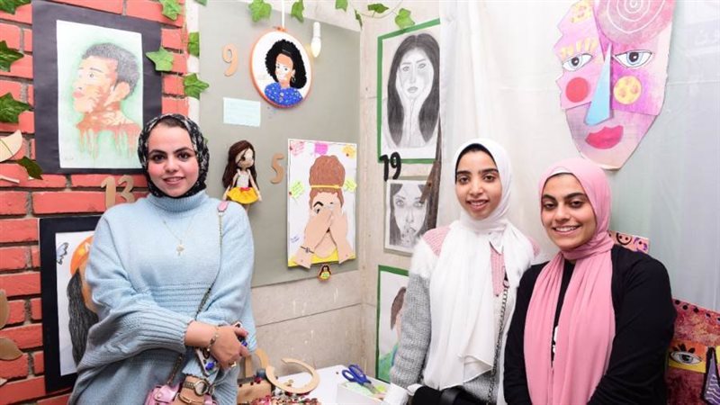 جانب من المعرض الفني