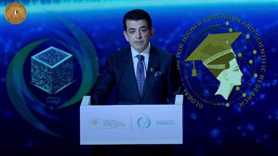 شاهد بالفيديو... المدير العام لمنظمة الإيسيسكو يلقي قصيدة شعرية عن مصر 