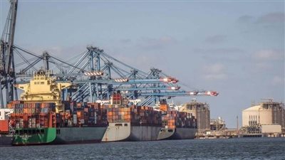 إغلاق مينائي السخنة والأدبية لسوء الأحوال الجوية