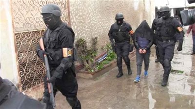 الجزائر تعلن تفكيك خلية من 9 أشخاص ينتمون لتنظيم إرهابي