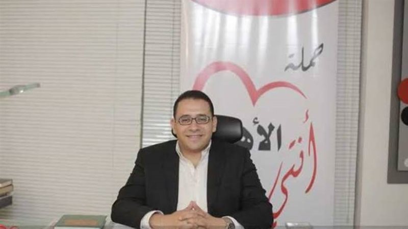 عمرو حسن المقرر السابق