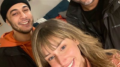 فرح الزاهد وشاهين ينضمان لأحمد زاهر في 