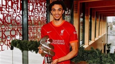 ترنيت ألكسندر أرنولد يفوز بجائزة لاعب شهر نوفمبر في ليفربول