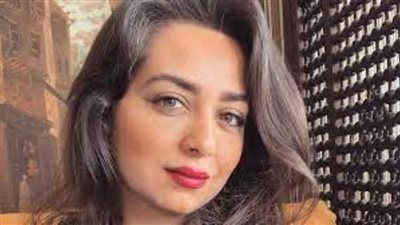 هبة مجدي في زيارة إنسانية لمستشفى 