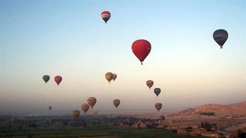 تحليق رحلات البالون