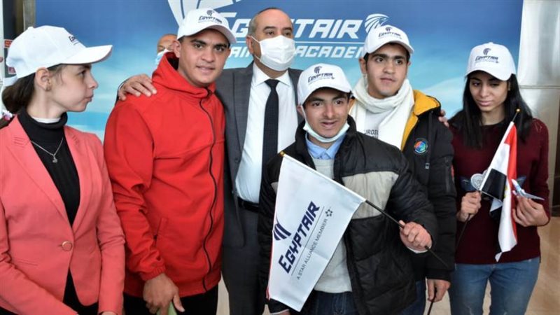 وزير الطيران خلال