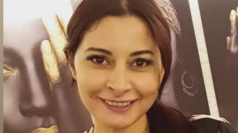 الفنانة رحمة أحمد