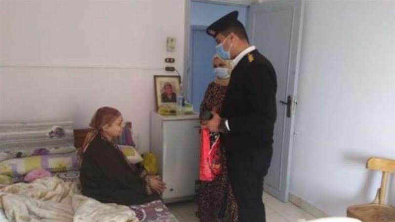 وفود من ضباط وضابطات