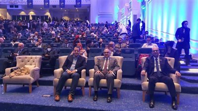 رئيس جامعة أسيوط يستعرض جهود الجامعة الساعية إلى تعزيز تواجدها على الصعيد العالمى 