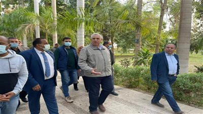 وزير الزراعة يتفقد الحديقة النباتية بأسوان ويوجه بتطويرها والاهتمام بالتجميل والنظافة