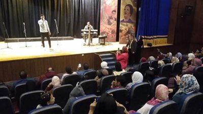 أمسية شعرية وغنائية رائعة بمشاركة 60 شاعرا على مسرح قصر ثقافة وادي النطرون