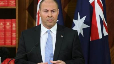 وزير الخزانة الأسترالي يحث الولايات على الالتزام بإعادة فتح الحدود