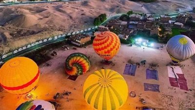تحليق 19 رحلة بالون طائر بالأقصر تقل 460 سائحا