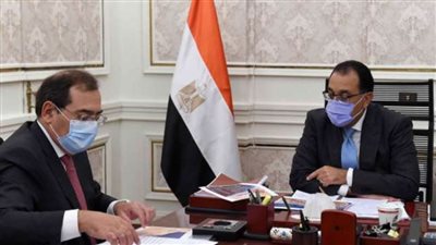 رئيس الوزراء يؤكد أهمية مشروعات قطاع البترول ودورها في النهوض بالاقتصاد القومي