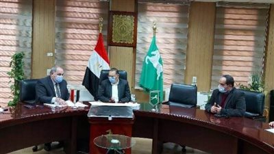 محافظ الشرقية يوجه بسرعة الانتهاء من تنفيذ مشروعات مياه الشرب والصرف الصحي