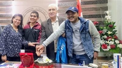 الريشة الطائرة يكرم لاعبه جون خالد بعد مشاركته في “قادرون باختلاف”