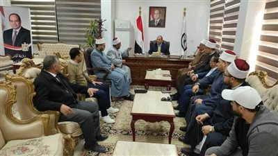 رئيس جامعة العريش يكرّم القافلة الدعوية للأزهر الشريف 