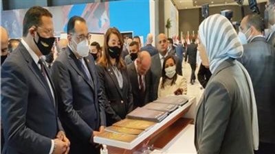 رئيس الوزراء يتفقد جناح هيئة الرقابة الإدارية بمركز المؤتمرات الدولية بشرم الشيخ