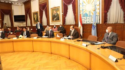 تطوير المواقف العشوائية بأحياء القاهرة