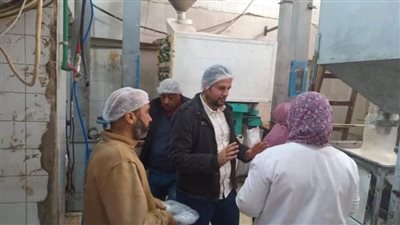 ضبط 4 أطنان دقيق وأرز ومواد غذائية مجهولة المصدر بحملة بالقليوبية 