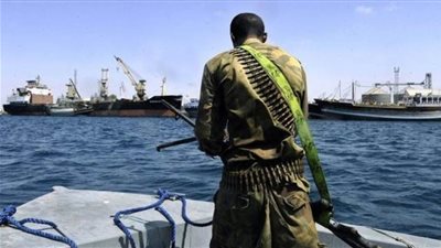 قراصنة يستولون على سفينة في خليج غينيا ويختطفون 6 أشخاص