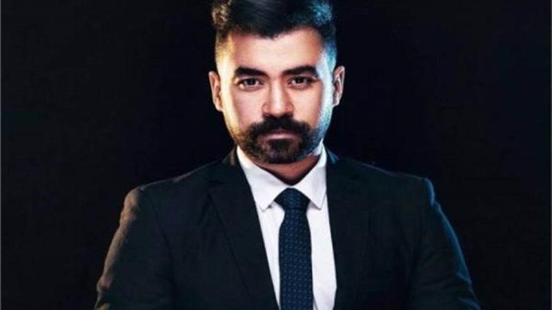 الفنان توني ماهر