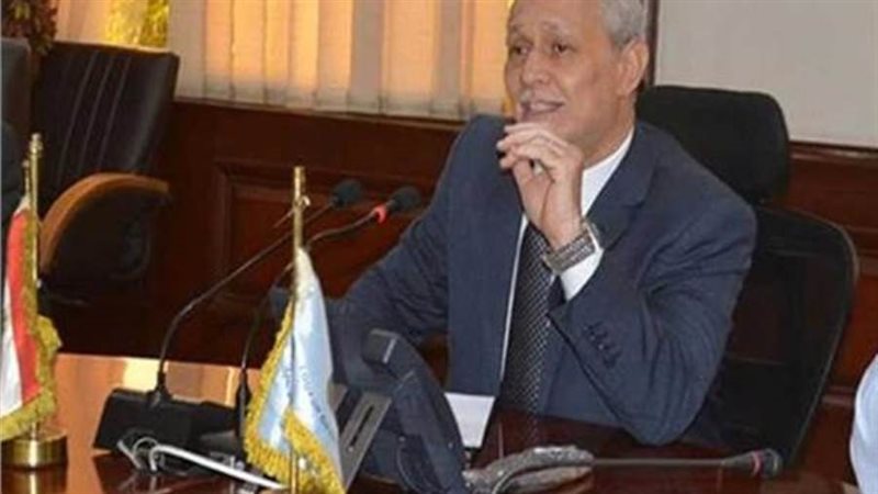 مصطفى ألهم محافظ