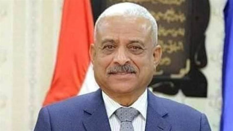 محافظ السويس عبد