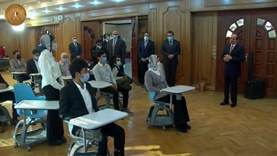 بالصور.. الرئيس السيسي وسط الطلاب في محاضرة عن الذكاء الاصطناعي بجامعة كفر الشيخ