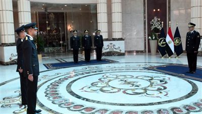 وزير الداخلية يصدق على تخريج عدد من طلبة الدور الثاني من كلية الشرطة