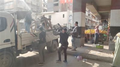 تحرير ٣٨ محضرا متنوعا ورفع ٨١٦ إشغال طريق فى حملة بالبحيرة