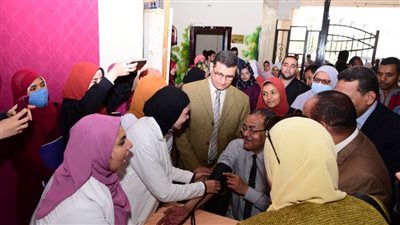 تمريض سوهاج تنظم الخيمة التمريضية السنوية وندوة صحية بكلية التربية