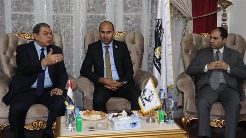 وزير القوى العاملة