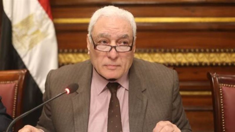 الدكتور أسامة العبد