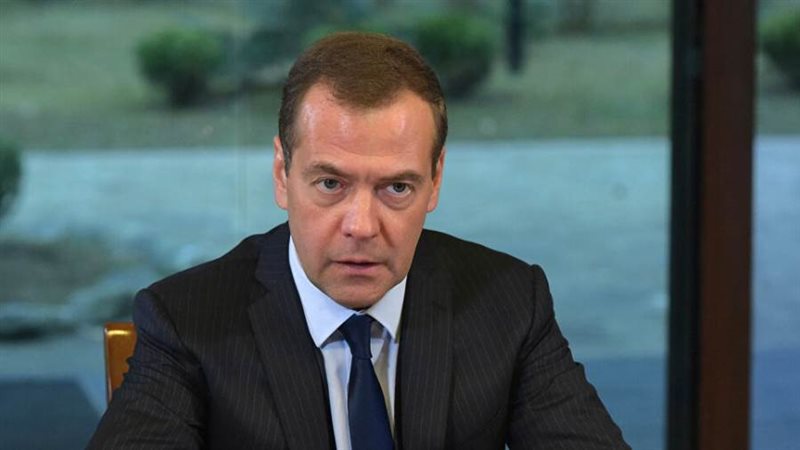 دميتري مدفيديف