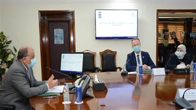 وزير التنمية المحلية يناقش مع مسئولي برنامج الأمم المتحدة الإنمائي مجالات التعاون المشترك