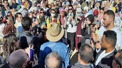 زاهي حواس يلقي محاضرة عن أسرار سقارة لطلبة الجامعات المصرية ضمن مبادرة 