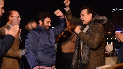 شاهد احتفال حكيم وحميد الشاعري بمرور 30 عامًا على 