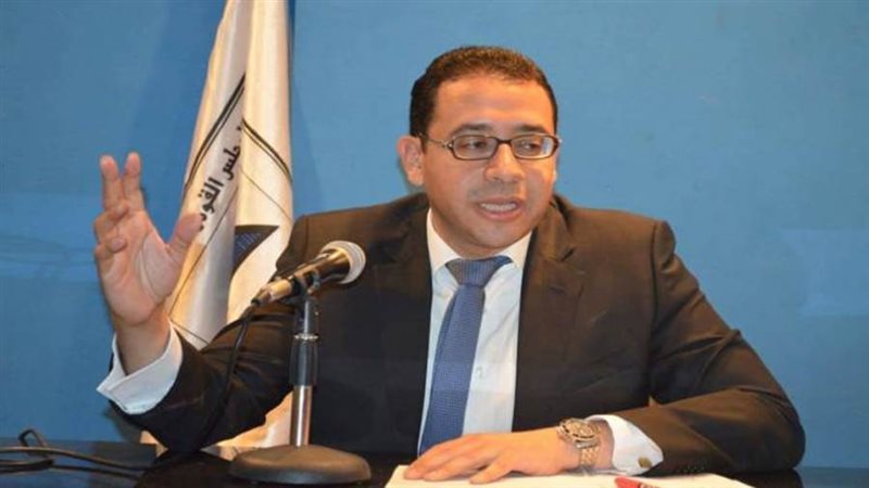 الدكتور عمرو حسن