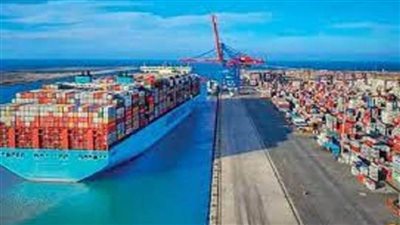 تداول 22 سفينة حاويات وبضائع عامة بموانئ بورسعيد