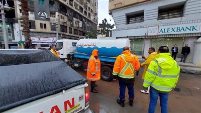 أمطار غزيرة على الإسكندرية وتساقط كرات ثلجية فى بعض المناطق 