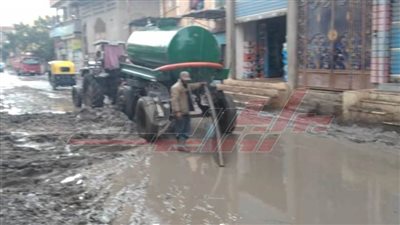 رؤساء المراكز والمدن يتابعون رفع مخلفات الأمطار بكفر الشيخ