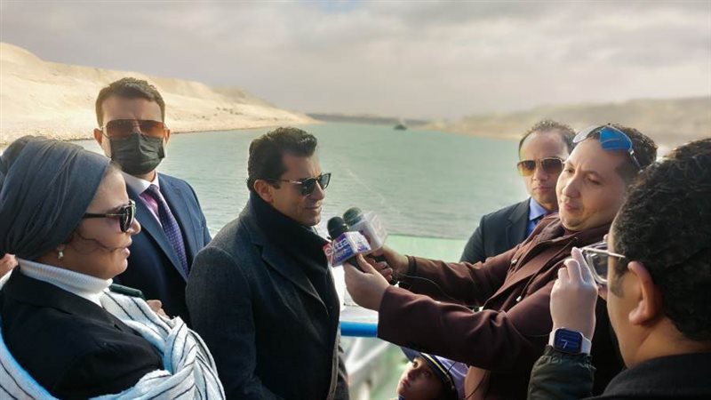 د.اشرف صبحي وزير